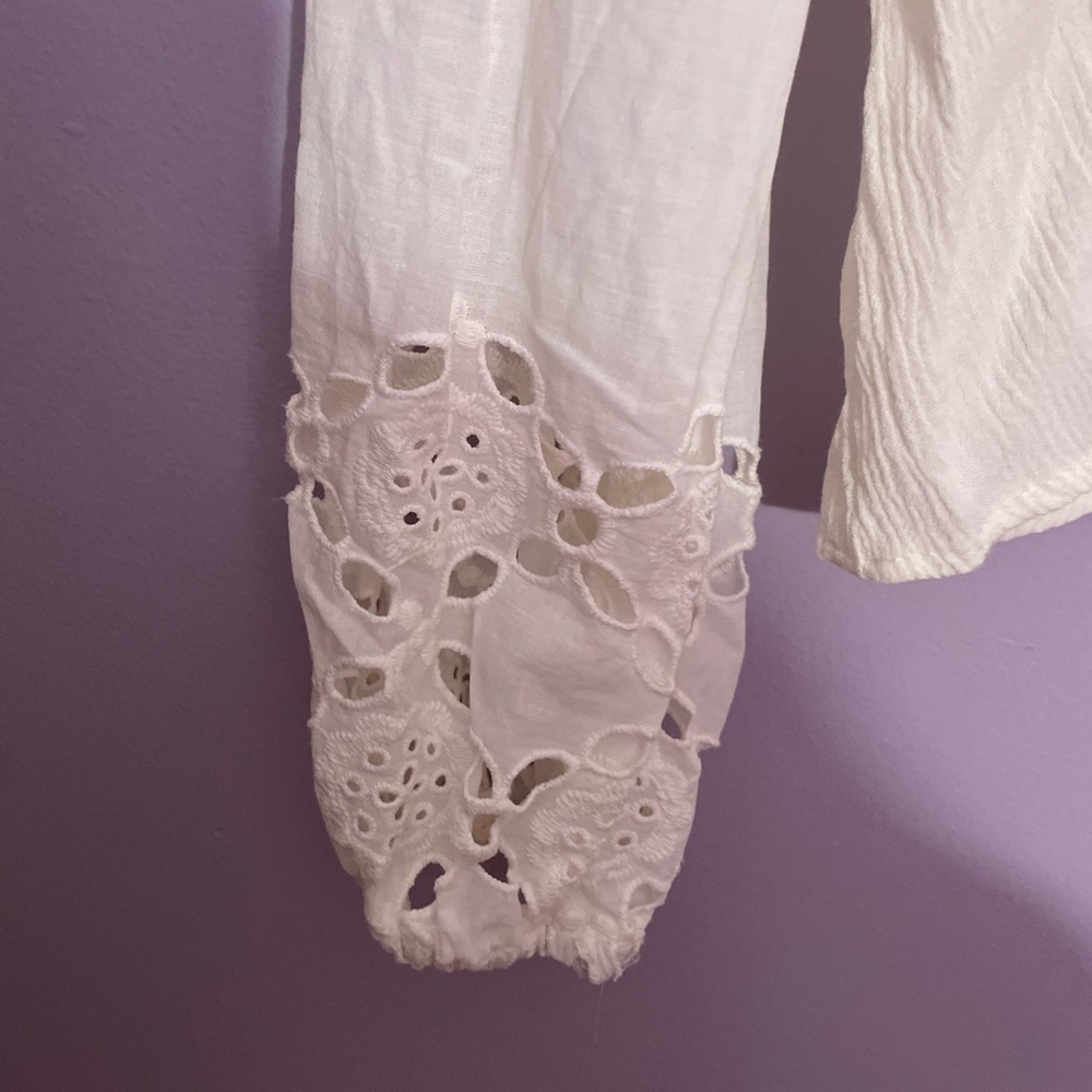 shear blouse - Picture 3 of 5